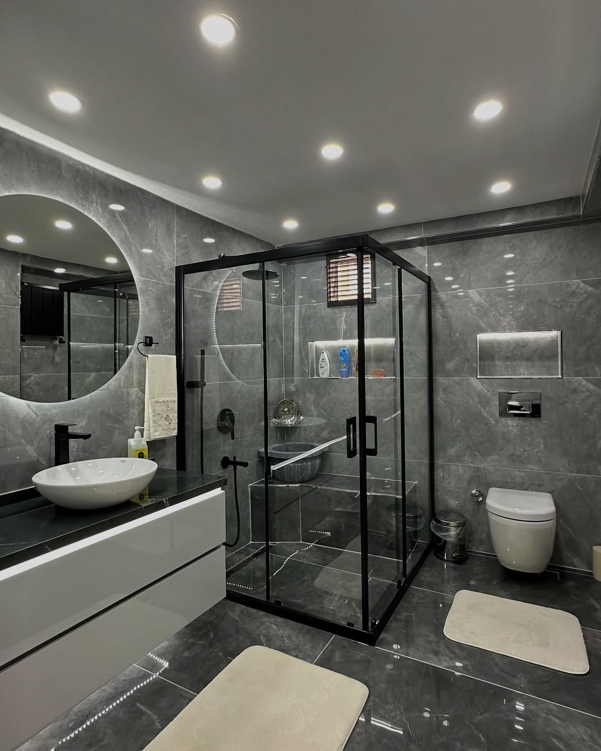 Modern Bathroom